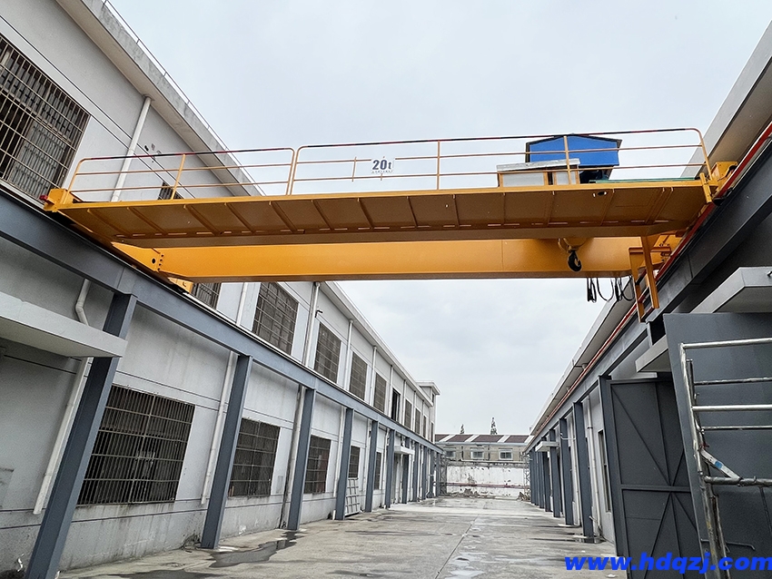 LH型20T電動葫蘆雙梁橋式起重機 LH型20T電動葫蘆雙梁橋式起重機