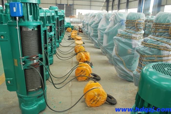 雙梁橋式起重機(jī)電動葫蘆橫向工作的注意事項(xiàng)