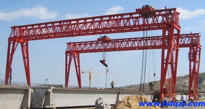 龍門吊安裝拆卸過程中的環境因素如何考慮？ 如何應對不利條件？