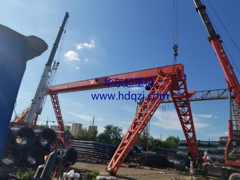 MH型16T-22.5M上包下花門(mén)式起重機(jī)