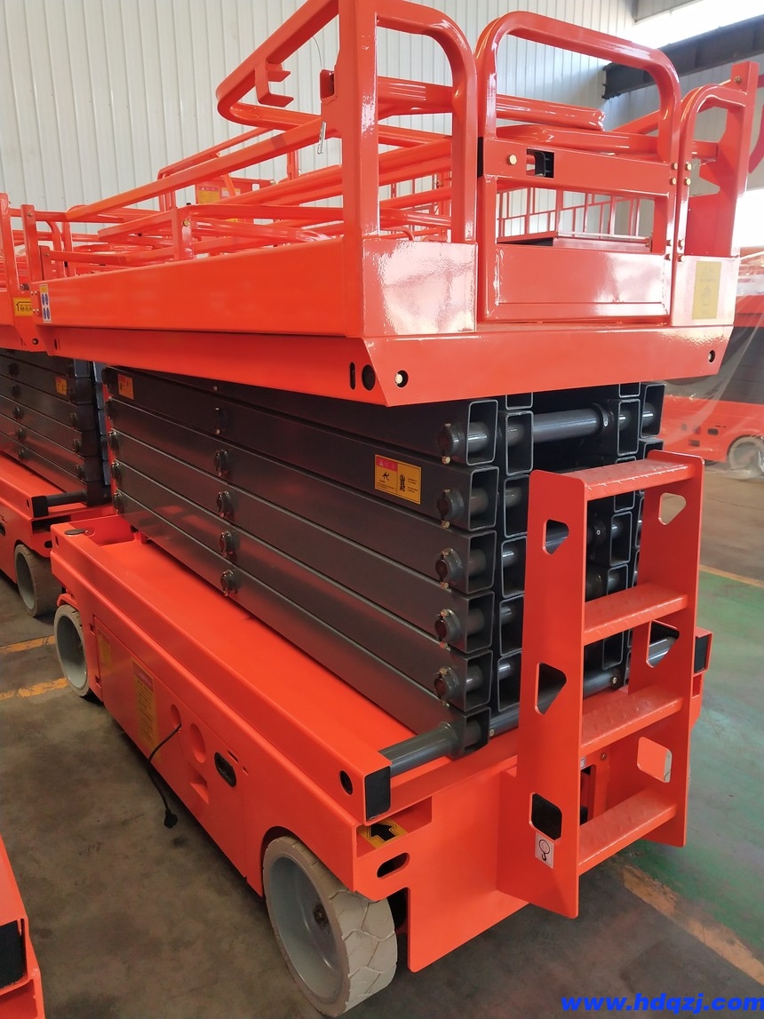 自行式升降機(jī) 蓄電池移動(dòng)升降平車 自行式升降機(jī) 蓄電池移動(dòng)升降平車