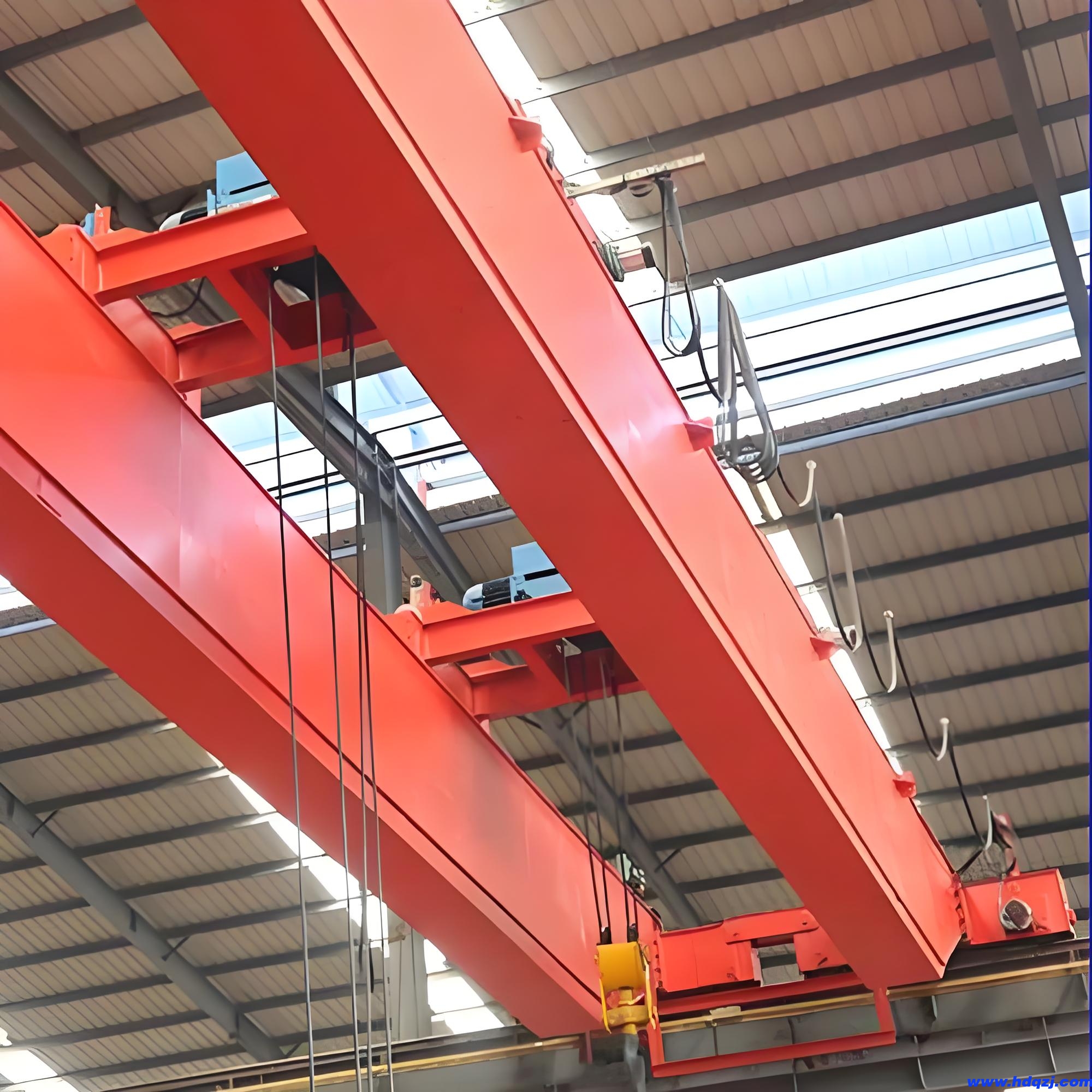 LHE型電動雙梁起重機(jī)